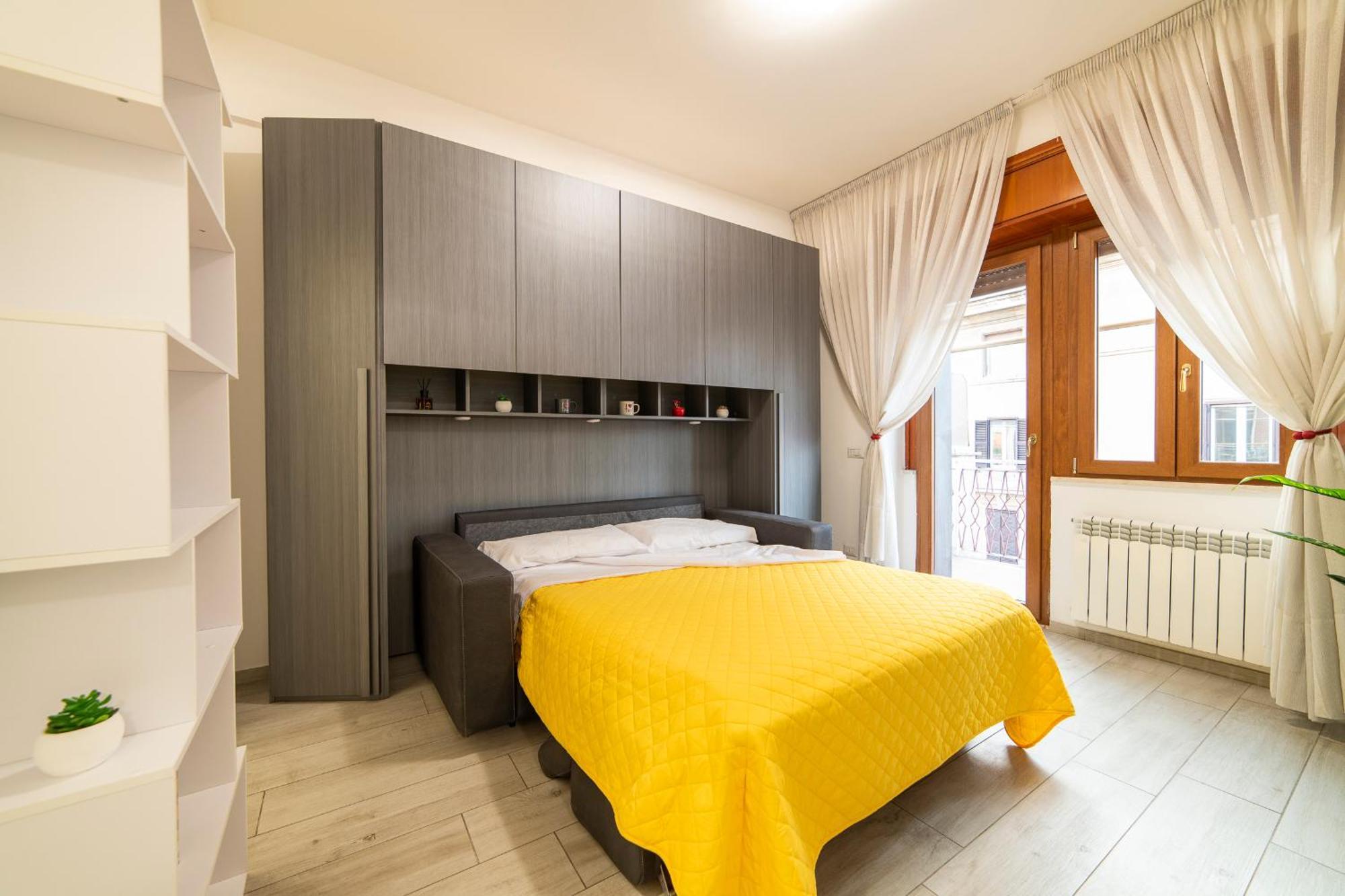 Smart Home - Trilocale Con Parcheggio Privato Rome Exterior photo